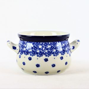 Bunzlau Soepkom 1800X - 016  (Bunzlau). Bunzlau Soepkom 1800X 016 16 Handige en mooie soepkom Met kleine open oortjes Al het Bunzlau is van de eerste kwaliteit tenzij anders is aangegeven.