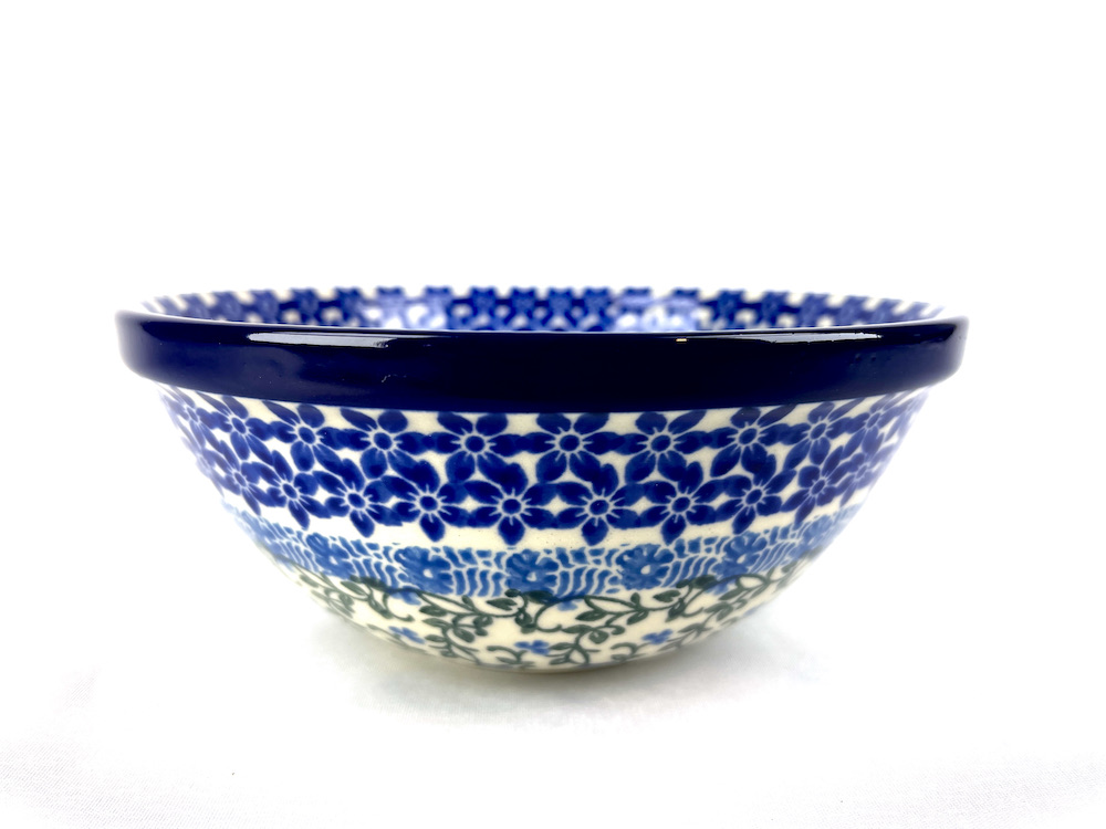 058 Bunzlau Nest Schaal Ø 17 cm 1821X - 058 (Bunzlau). 058 Bunzlau Nest Schaal Ø 17 cm 1821X  Leuke schaal voor serveren van o.