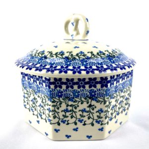 064 Bunzlau Koek & Snoeppot 1821 - 064 (Bunzlau). 064 Bunzlau Koek & Snoeppot 1821 Koekje erbij? H 17 cm Inhoud 1