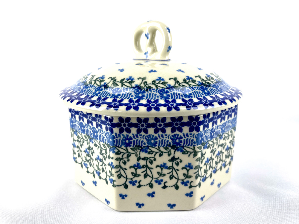 064 Bunzlau Koek & Snoeppot 1821 - 064 (Bunzlau). 064 Bunzlau Koek & Snoeppot 1821 Koekje erbij? H 17 cm Inhoud 1