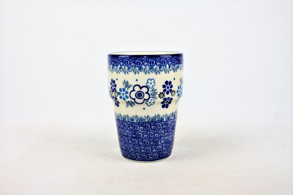 Bunzlau Melkbeker 2090X 200 ml - 071 (Bunzlau). Bunzlau Melkbeker 2090X 200 ml 071 De stapelbeker van vroegere tijden.