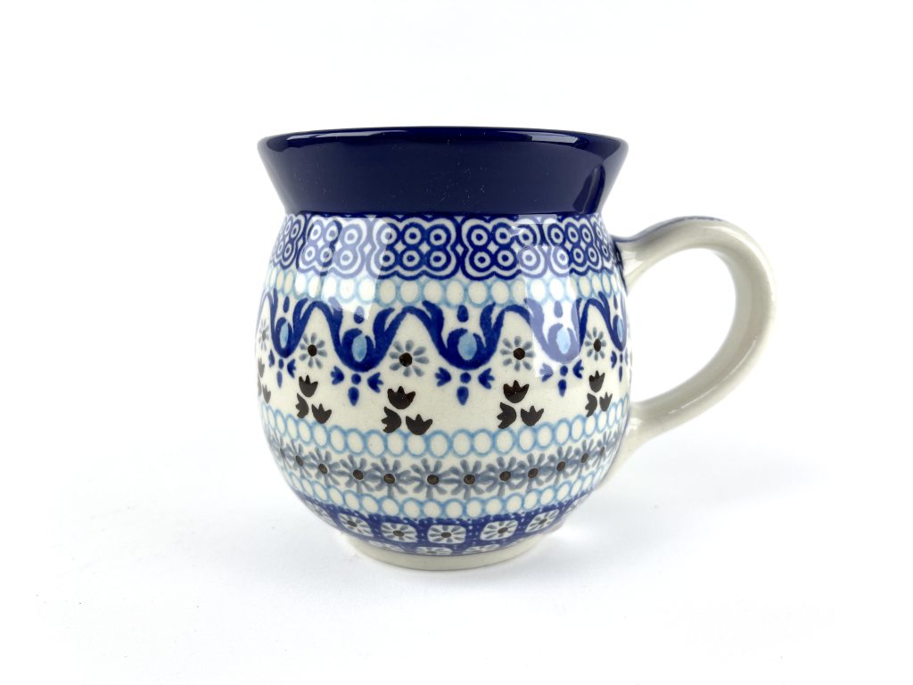 073 Bunzlau Bolle mok 1026X 500 ml - 073 (Bunzlau). 073 Bunzlau Bolle mok 1026X 500 ml Heerlijk grote bolle mok voor thee of een cappuccino Ook als soepkom te gebruiken .