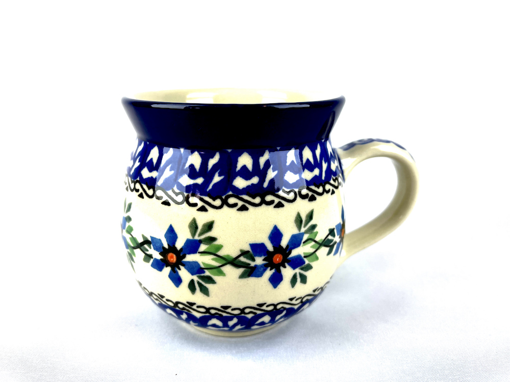 073 Bunzlau Bolle mok 659X 500 ml - 073 (Bunzlau). 073 Bunzlau Bolle mok 659X 500 ml 073 73 Heerlijk grote bolle mok voor veel thee of een cappuccino Ook als soepkom te gebruiken .