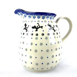 082 Bunzlau Bolle Kan 2648X - 082 (Bunzlau). 082 Bunzlau Bolle Kan 2648X Groot formaat bolle kan Water/ sap kan staat ook decoratief met een bos bloemen erin inhoud: 2 Liter.