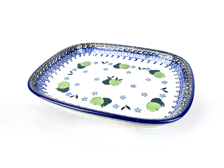 160 Bunzlau Rechthoekige schaal 2700X - 160 (Bunzlau). 160 Bunzlau Rechthoekige schaal 2700X rechthoekig seveerschaaltje voor koekjes of ander lekkers.