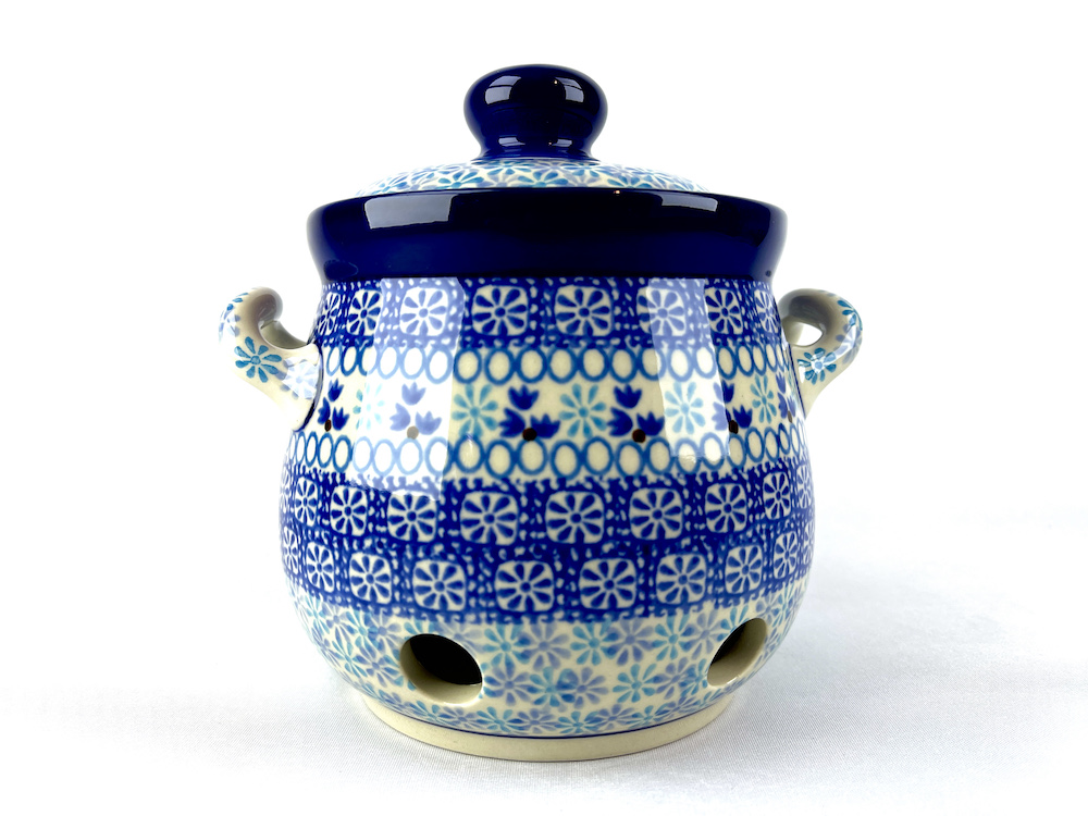 179 Bunzlau knoflook / Uienpot 2186X - 179 (Bunzlau). 179 Bunzlau knoflook / Uienpot 2186X 2e Qlty; ergens zit een kleine decoratiefout Niet te zien.