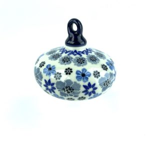 188  Bunzlau Kerstbal rond plat 1985 - 188 (Bunzlau). 188 &nbsp;Bunzlau Kerstbal rond plat 1985 Prachtige kerstballen voor in de boom Kerstdecoratie Fabriek: CA.