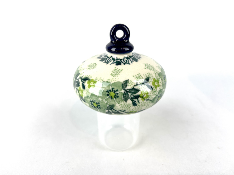 188  Bunzlau Kerstbal rond plat 2322 - 188 (Bunzlau). 188  Bunzlau Kerstbal rond plat 2322 Leuk voor in de boom Kerstdecoratie Fabriek: CA.