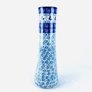 199 Bunzlau smal hoog  vaasje 2186X - 199 (Bunzlau). 199  Bunzlau smal hoog vaasje 2186X Leuk hoog vaasje voor een bosje bloemen.