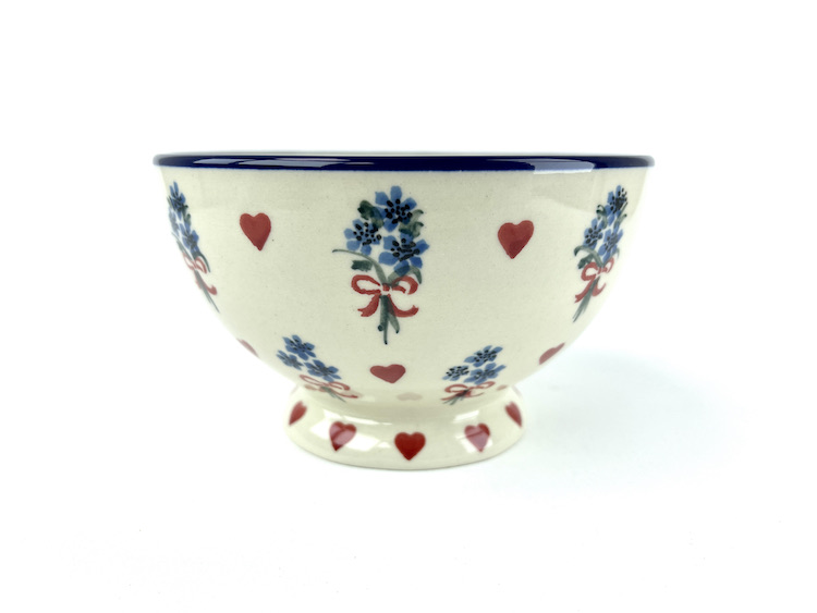 206 Bunzlau Kom op voet 1540X - 206 (Bunzlau). 206 Bunzlau Kom op voet 1540X Ideale kom voor onder andere een muesli ontbijt