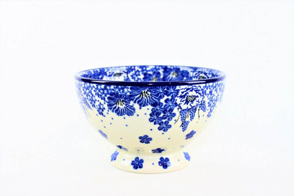 Bunzlau Kom op voet 1975X - 206 (Bunzlau). Bunzlau Kom op voet 1975X 206 Ideale kom voor onder andere een muesli ontbijt