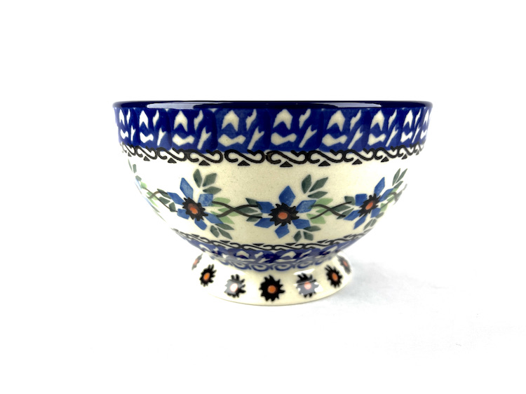 206 Bunzlau Kom op voet 659X - 206 (Bunzlau). 206 Bunzlau Kom op voet 659X Ideale kom voor onder andere een muesli ontbijt