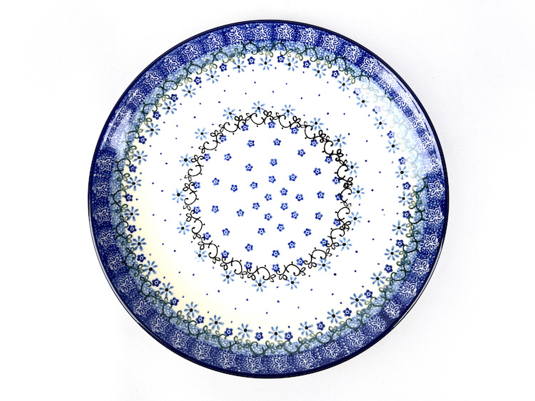 Bunzlau Dinerbord 1832X - 257 (Bunzlau). Bunzlau Dinerbord 1832X 257 Ook te gebruiken als lunch of serveerbord Let op de maat! Handgemaakt - duurzaam - origineel Bunzlau servies.