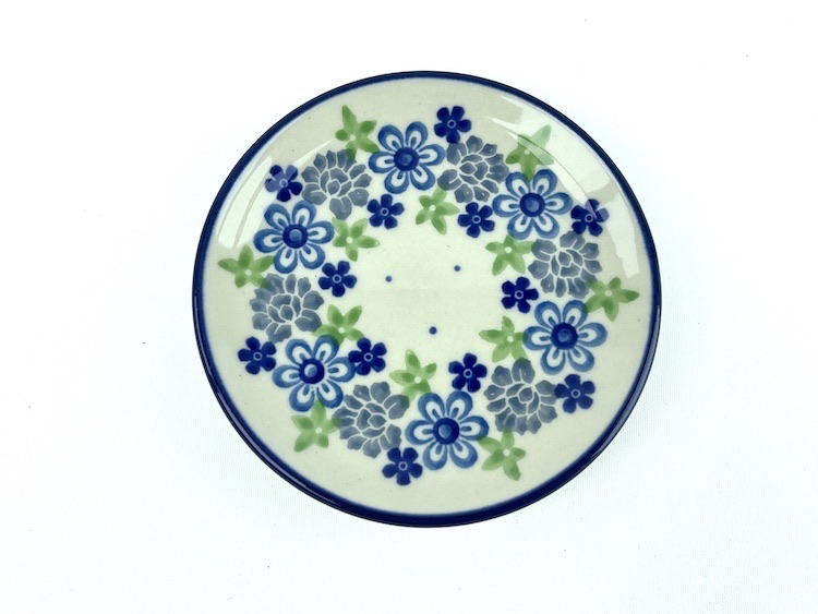 262 Bunzlau Theetipje 2633X - 262 (Bunzlau). 262 Bunzlau Theetipje 2633X Schotel voor het theezakje maar kan ook voor een koekje of ander lekkers.