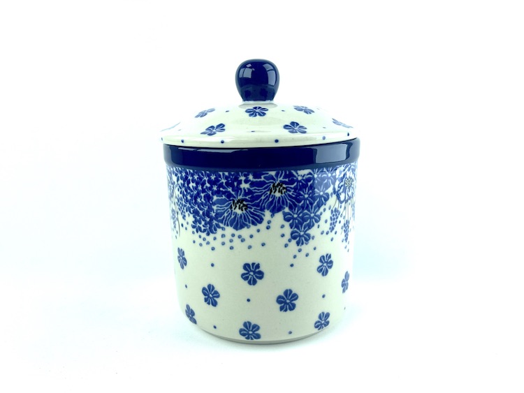 407 Bunzlau Voorraadpot 1975X 600 ml - 407 (Bunzlau). 407 Bunzlau Voorraadpot 1975X 600 ml Mooie pot voor watten etc Maar ook leuk als snoepjespot.