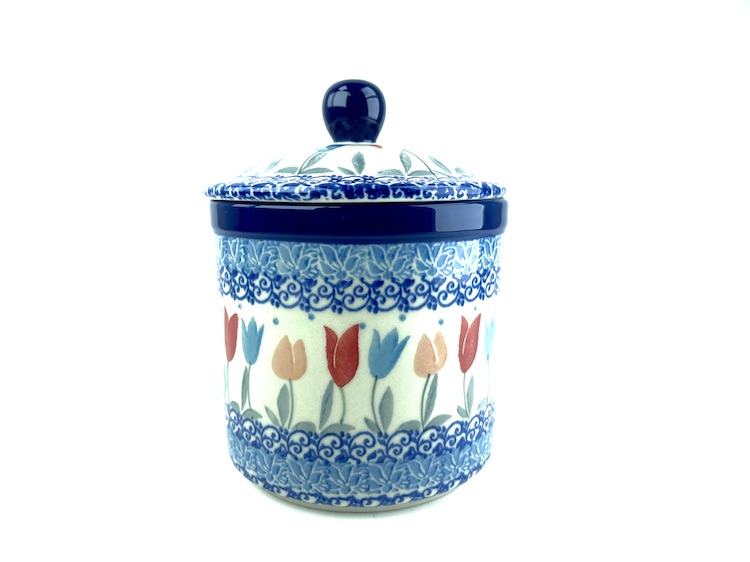 407 Bunzlau Voorraadpot 2598X 600 ml - 407 (Bunzlau). 407 Bunzlau Voorraadpot 2598X 600 ml Mooie pot voor watten etc Maar ook leuk als snoepjespot.