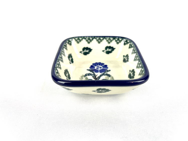 604 Bunzlau vierkant schaaltje 8 x 8 cm 1071X - 604 (Bunzlau). 604 Bunzlau vierkant schaaltje 8 x 8 cm 1071X 604 Klein model schaaltje Voor een theezakje