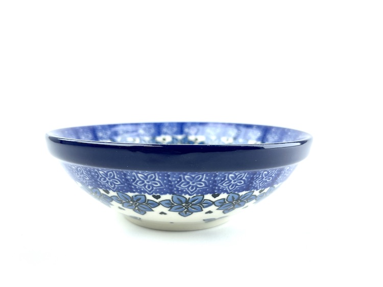 626 Bunzlau Serveer Schaal 1837X Ø 13 cm - 626 (Bunzlau). 626 Bunzlau Serveer Schaal&nbsp;1837X Ø 13 cm 626 Klein schaaltje voor lekkere borrelhapjes etc.