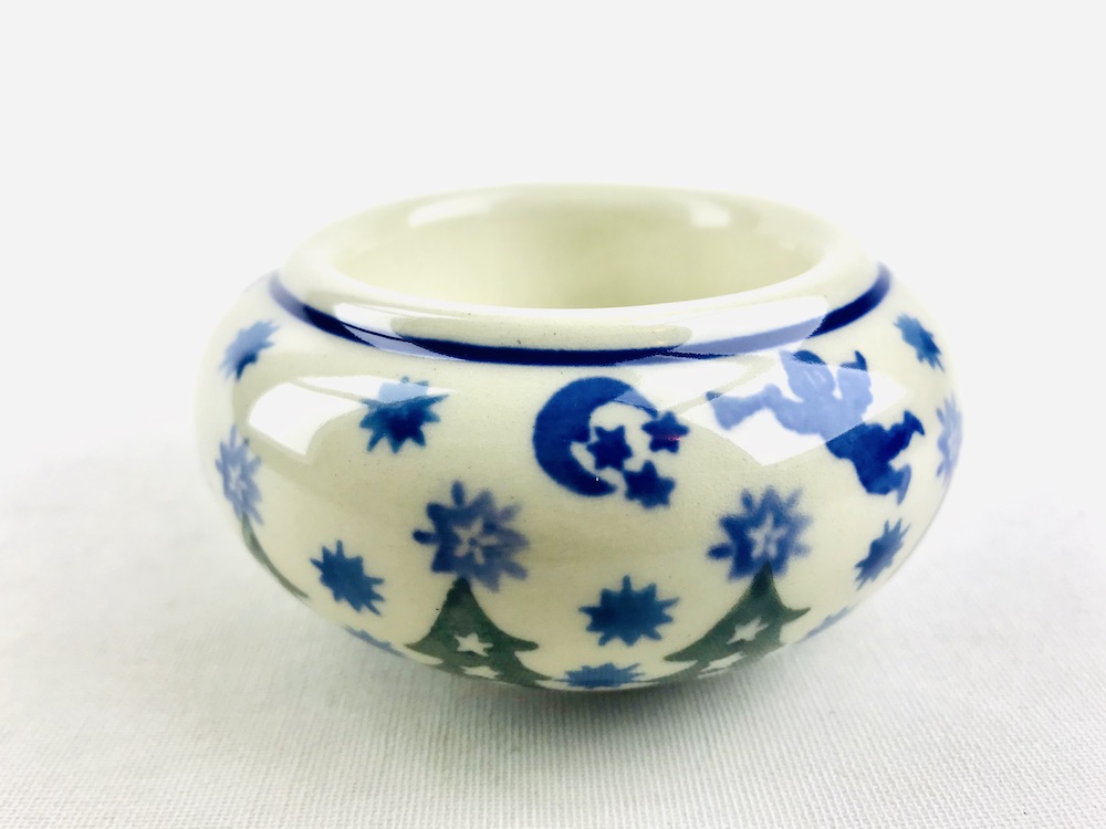 648 Bunzlau Waxinelichthouder 1675 - 648 (Bunzlau). 648 Bunzlau Waxinelichthouder 1675 648 Voor nog meer sfeer in huis.