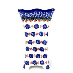 713 Bunzlau vaasje XXXX2 - 713 (Bunzlau). 713 Bunzlau vaasje XXXX2 Middel groot vaasje Met mooie kartelrand.