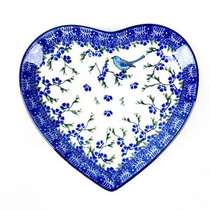 925 Bunzlau Serveerschaal Decor 1935X - 925 (Bunzlau). 925 Bunzlau ovale Serveerschaal Decor 1935X Ø 22/23 cm Hartvormige schaal om koekjes hapjes op te serveren 2nd quality; klein puntje in het glazuur.