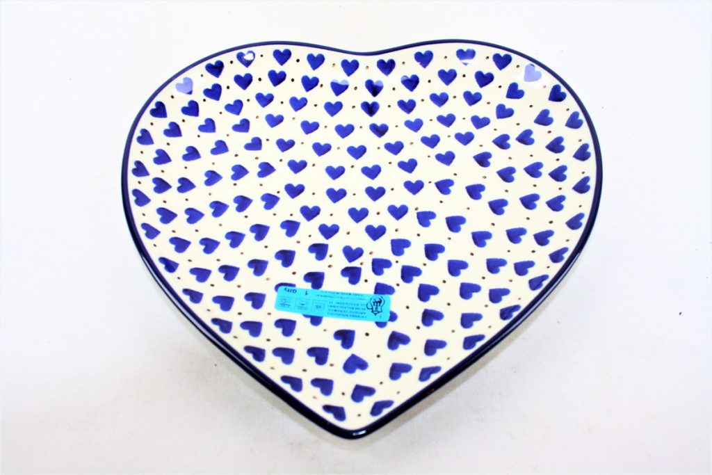 Bunzlau  Serveerschaal  Decor 570BX - 925 (Bunzlau). Bunzlau ovale Serveerschaal Decor 570BX 925 Ø 22/23 cm Hartvormige schaal om koekjes hapjes op te serveren.