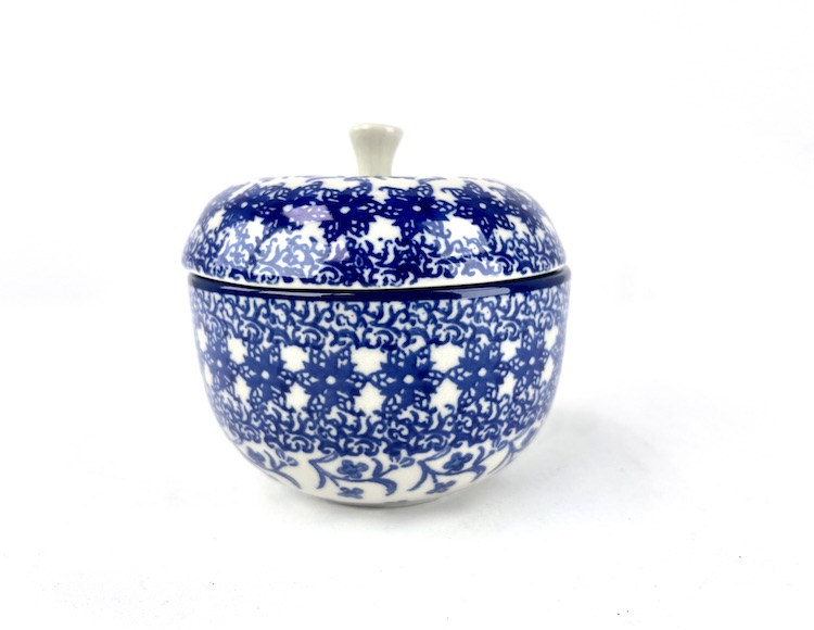 A38 Bunzlau Appelpot klein 1882X - A38 (Bunzlau). A38 Bunzlau Appelpot klein 1882X Klein model Potje voor een gepofte kleine appel Of als snoeppot