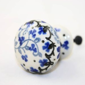 Bunzlau Kastknop Belle Fleur 1829X - 441 (Bunzlau). Bunzlau kastknop Belle Fleur 1829X 441 Leuk als haakje&nbsp; of meerdere knopjes om een kastje mee op te pimpen.