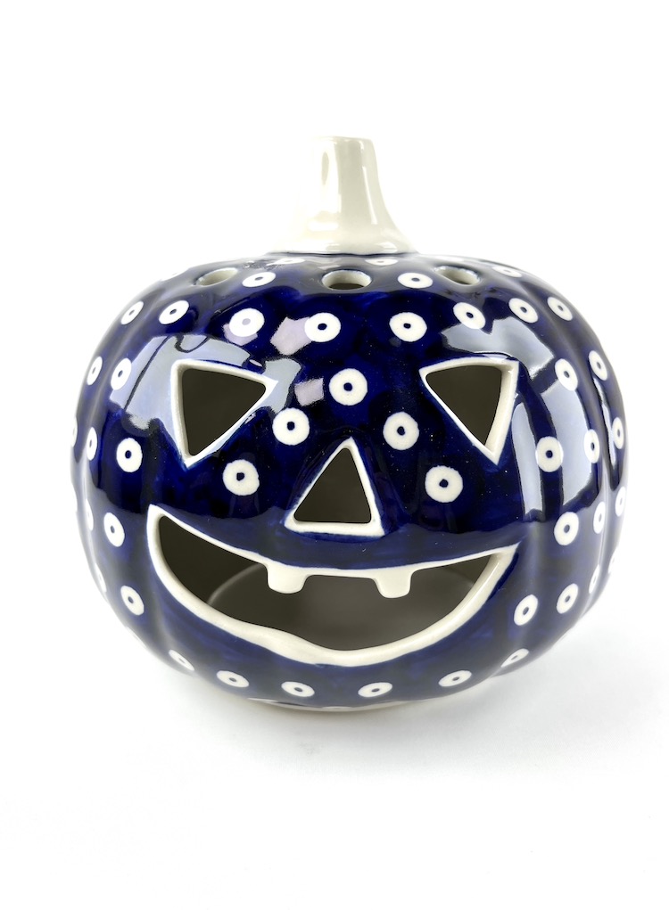 Bunzlau pompoen XXX5 - pom 5 (Bunzlau). Bunzlau pompoen XXX5 Waxinelicht Niet alleen leuk voor Halloween Mooi als sfeermaker in en om huis.