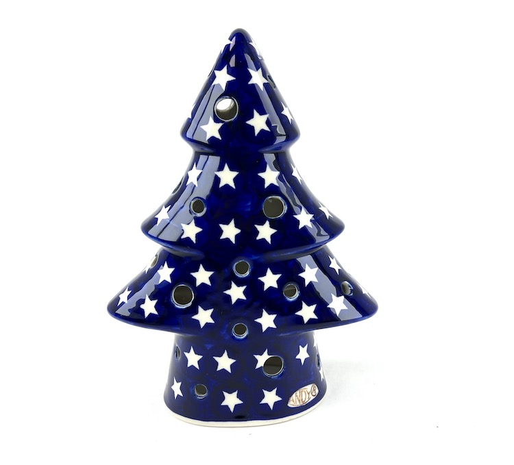 KB 17  Bunzlau Kerstboom  - KB 17 (Bunzlau). KB 17 Bunzlau Kerstboom  hoogte: 23 cm Met stervormige  perforaties Hier kan een waxinelichtje in of lichtsnoertje Fabriek: Vena.