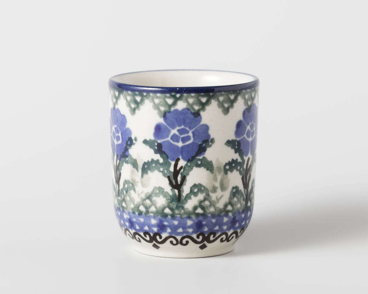 736 Bunzlau Mok zonder oor 1071X 60 ml - 736 (Bunzlau). 736 Bunzlau Mok zonder oor 1071X 60 ml Tumbler Deze tumbler mok kan gebruikt worden als koffiemokje  of (lepel) vaasje.