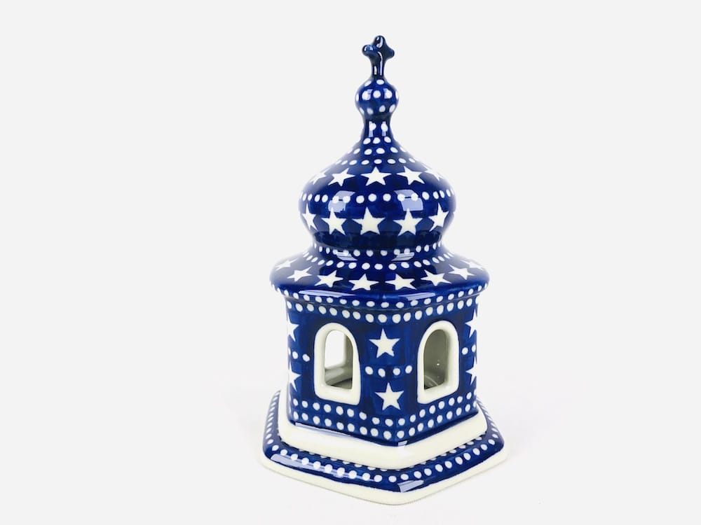 A05 Bunzlau Kerst 119X Kerkje - A05 (Bunzlau). A05 Bunzlau Kerst Kerkje 17cm 119X A05 Mooi Bunzlau kerkje Op de onderzetter past een waxinelichtje wanneer deze brandt