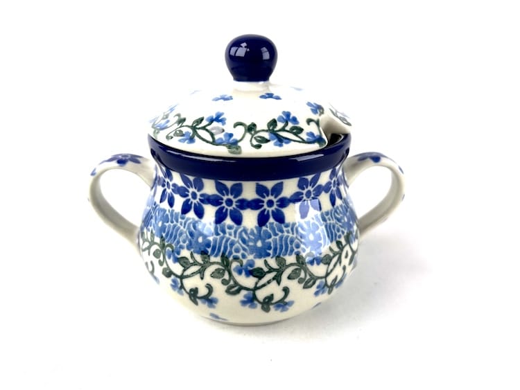 035 Bunzlau Suikerpot Klein 1821X - 035 (Bunzlau). 035 Bunzlau Suikerpot Klein 1821X 2e qlty Ergens zit een kleine afwijking in de decoratie Nauwelijks te zien.