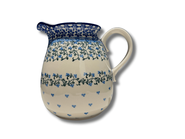 082 Bunzlau Bolle Kan 1821X - 082 (Bunzlau). 082 Bunzlau Bolle Kan 1821X Groot formaat bolle kan Water/ sap kan staat ook decoratief met een bos bloemen erin inhoud: 2 Liter.