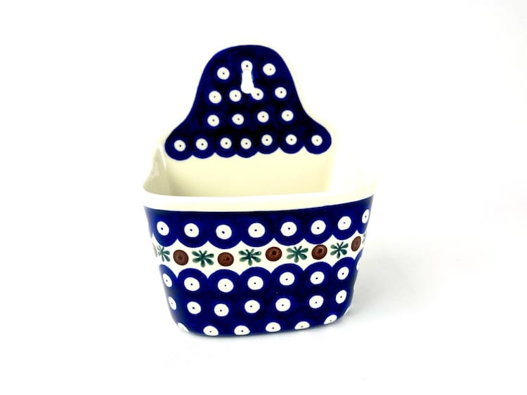 130 Bunzlau zoutpot zonder deksel 70X - 130 (Bunzlau). 130 Bunzlau zoutpot zonder deksel 70X Nostalgie! Staat/ hangt zo mooi in de keuken.
