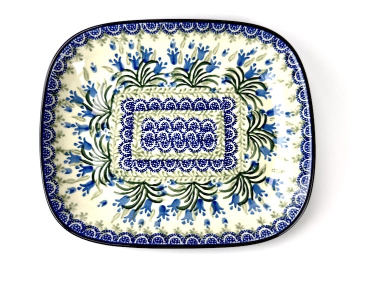 159 Bunzlau Rechthoekige schaal 1432X - 159 (Bunzlau). 159 Bunzlau Rechthoekige schaal 1432X rechthoekig seveerschaaltje voor koekjes of vleeswaren of ander lekkers.