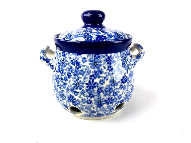 179 Bunzlau knoflook / Uienpot 2998X - 179 (Bunzlau). 179 Bunzlau knoflook / Uienpot 2998X Kleiner model voor knoflookbollen of sjalotjes.