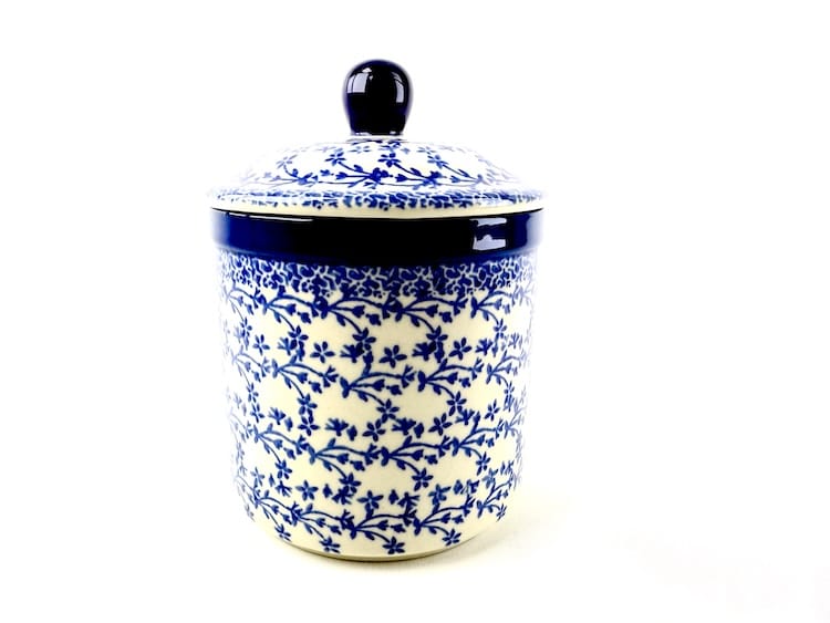 407 Bunzlau Voorraadpot 3226X 600 ml - 407 (Bunzlau). 407 Bunzlau Voorraadpot 3226X 600 ml Mooie pot voor watten etc Maar ook leuk als snoepjespot.