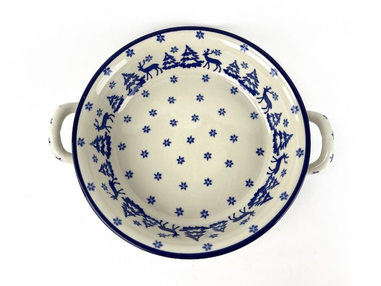 419 Bunzlau Ronde Schaal 1931X Ø 21 cm - 419 (Bunzlau). 419 Bunzlau Ronde Schaal 1931X Ø 21 cm Inhoud; 1 Liter Kleine ronde schaal met de handige greepjes Kleine oven gerechtjes