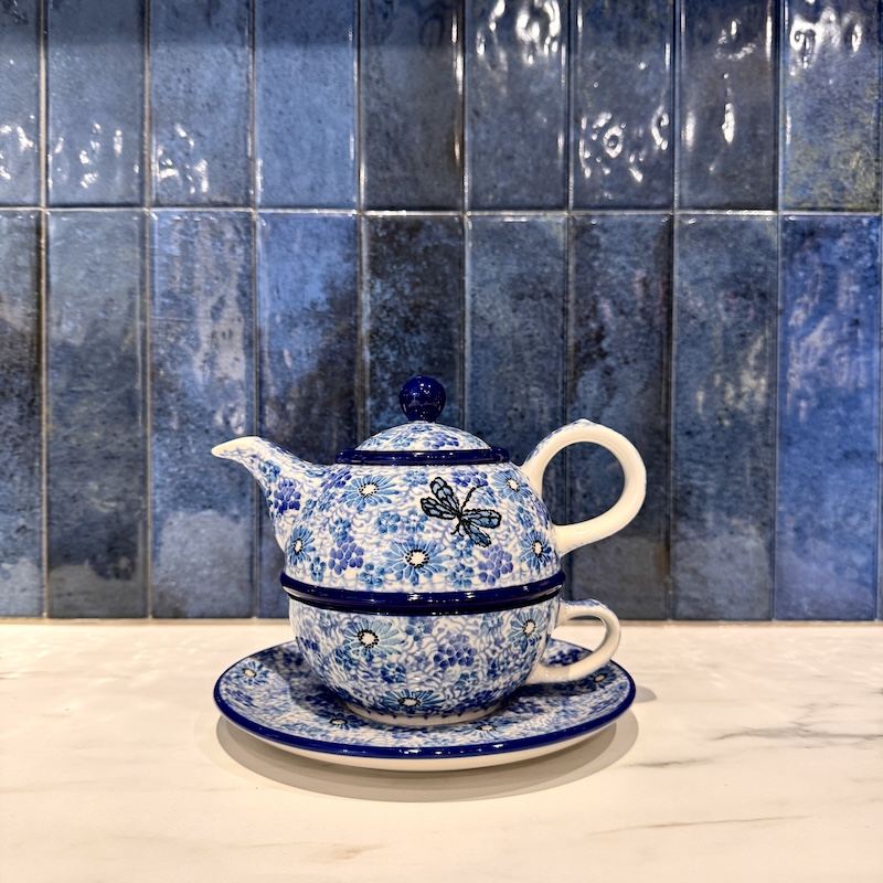 C01 Tea for One